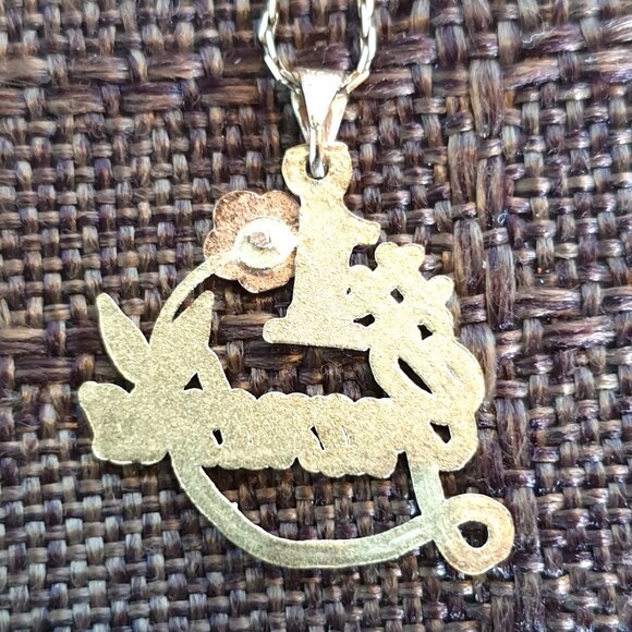 Rare Vintage 10k Solid Gold #1 Grandma Pendant & Necklace – A Treasured Keepsake - Picture 9 of 12